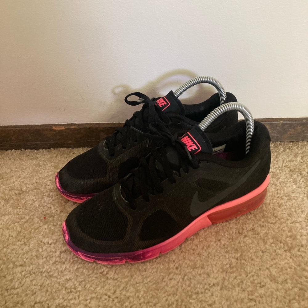 Nike Airmax Sequent. Women’s size 7